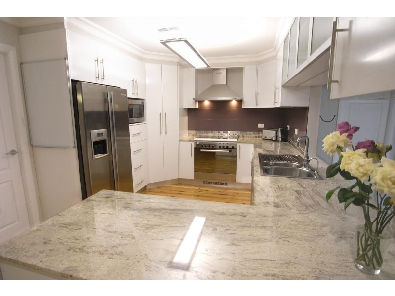 39 Gilbert Crescent, Kings Langley NSW 2147
