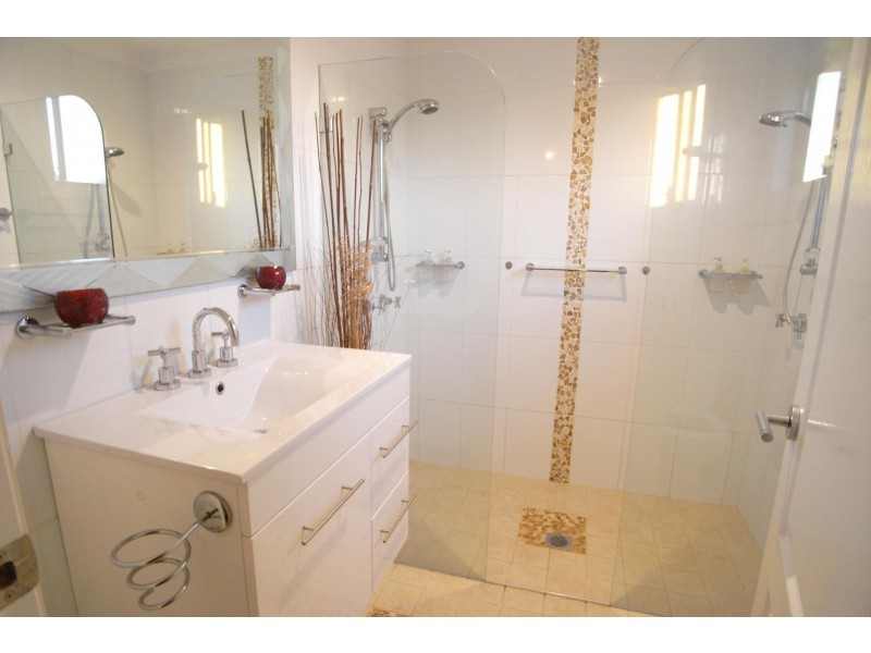 39 Gilbert Crescent, Kings Langley NSW 2147
