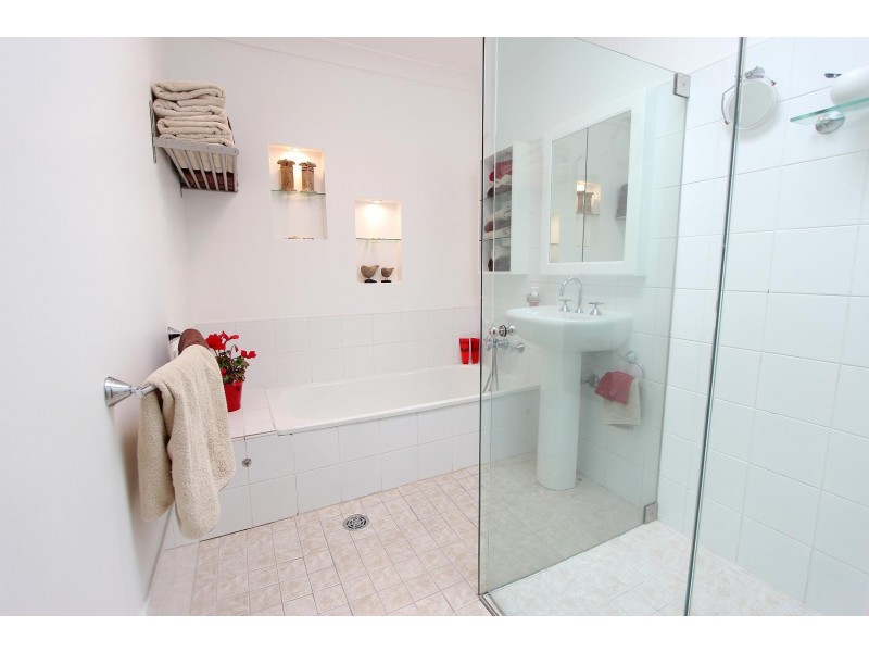 2 Daffodil Street, Marayong NSW 2148