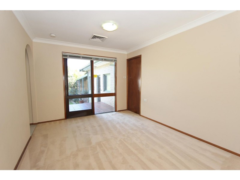 13 Deptford Avenue, Kings Langley NSW 2147