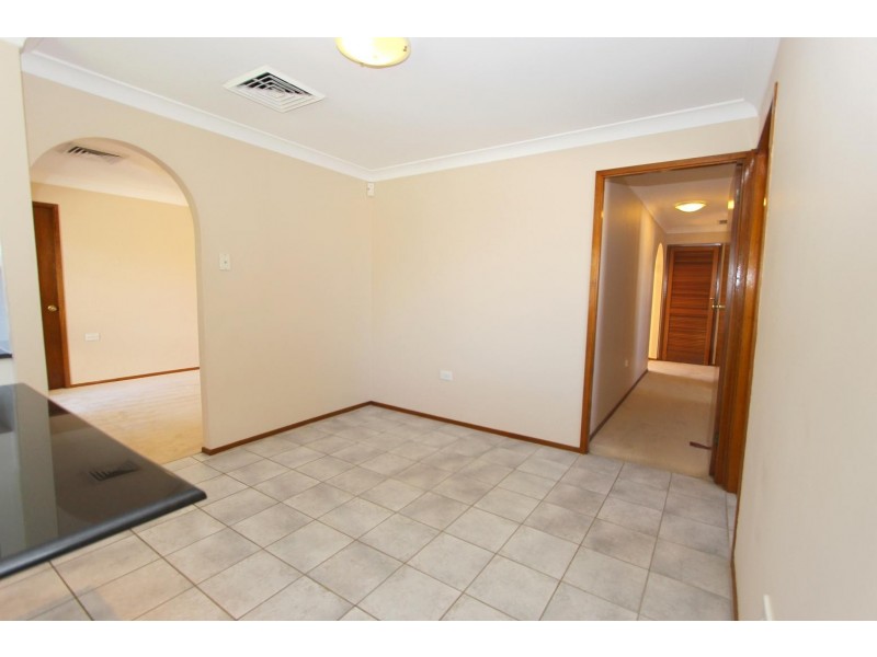 13 Deptford Avenue, Kings Langley NSW 2147