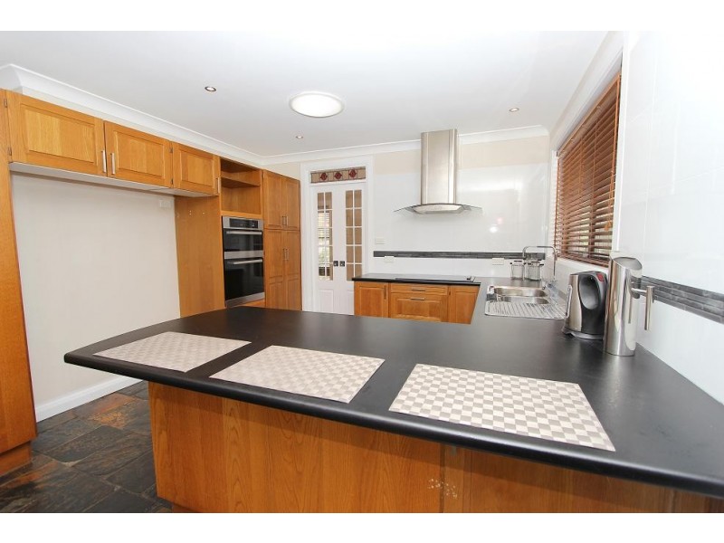15 Ellis Place, Kings Langley NSW 2147