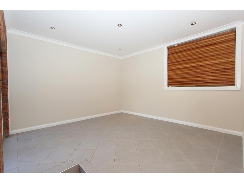 15 Ellis Place, Kings Langley NSW 2147