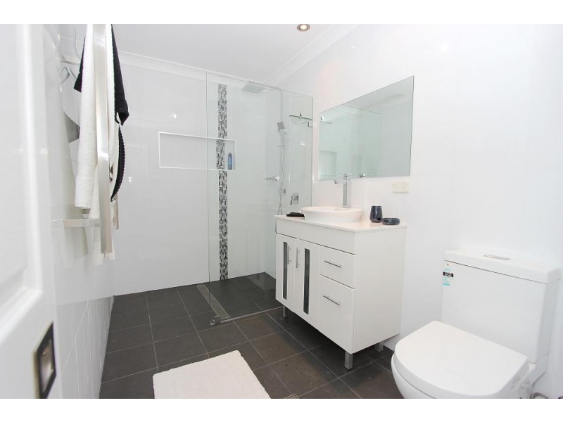 15 Ellis Place, Kings Langley NSW 2147