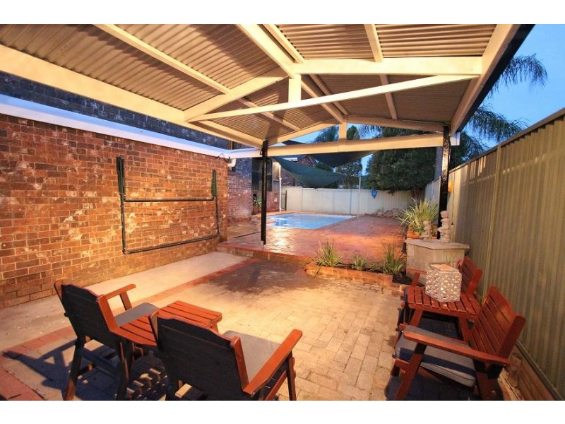 15 Ellis Place, Kings Langley NSW 2147