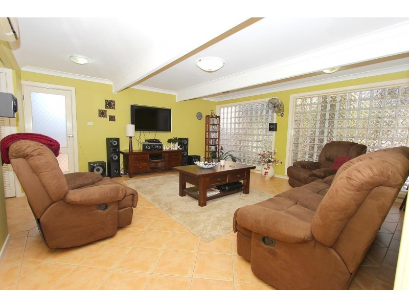 48 Shanke Crescent, Kings Langley NSW 2147