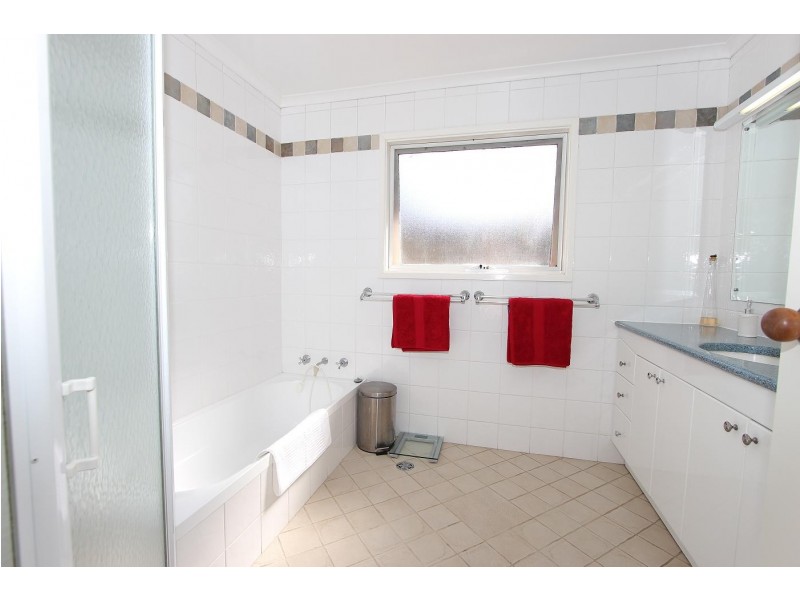 48 Shanke Crescent, Kings Langley NSW 2147