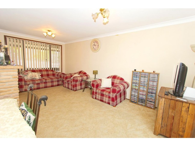 4 Gaiety Place, Doonside NSW 2767