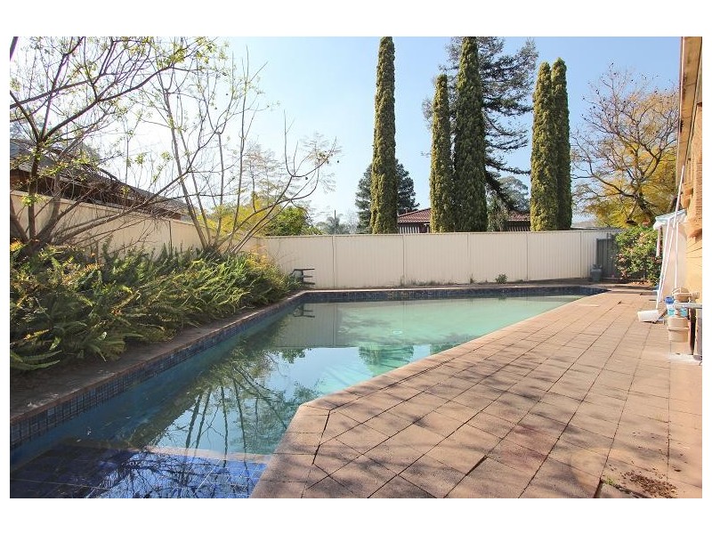 4 Gaiety Place, Doonside NSW 2767