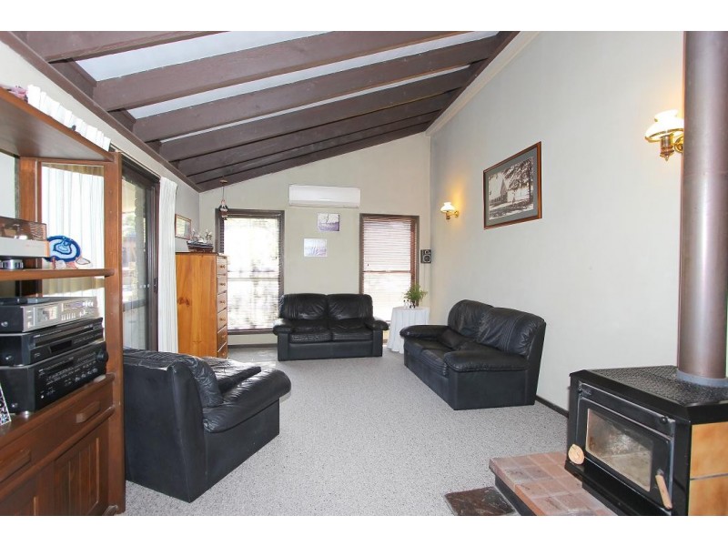 61 James Cook Drive, Kings Langley NSW 2147
