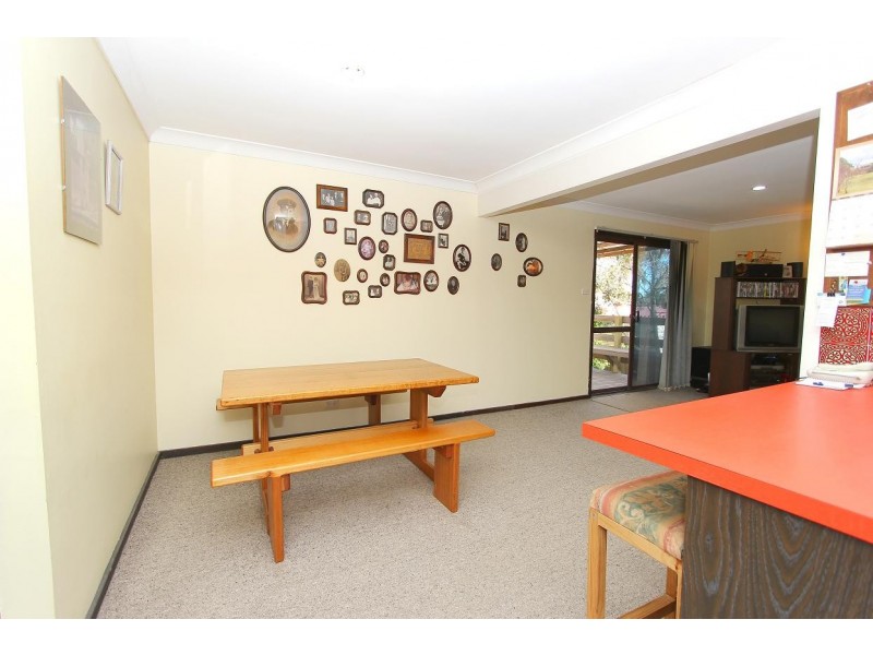 61 James Cook Drive, Kings Langley NSW 2147
