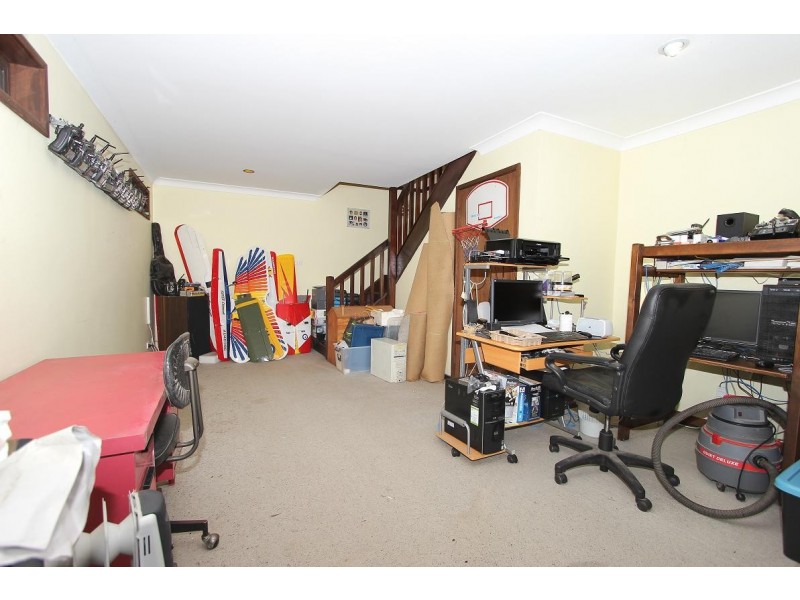 61 James Cook Drive, Kings Langley NSW 2147