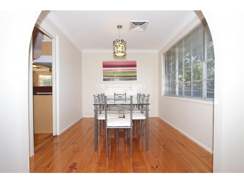 13 Hutchins Crescent, Kings Langley NSW 2147