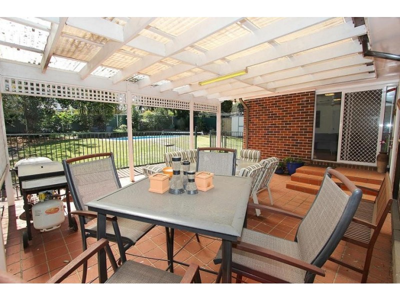 13 Hutchins Crescent, Kings Langley NSW 2147