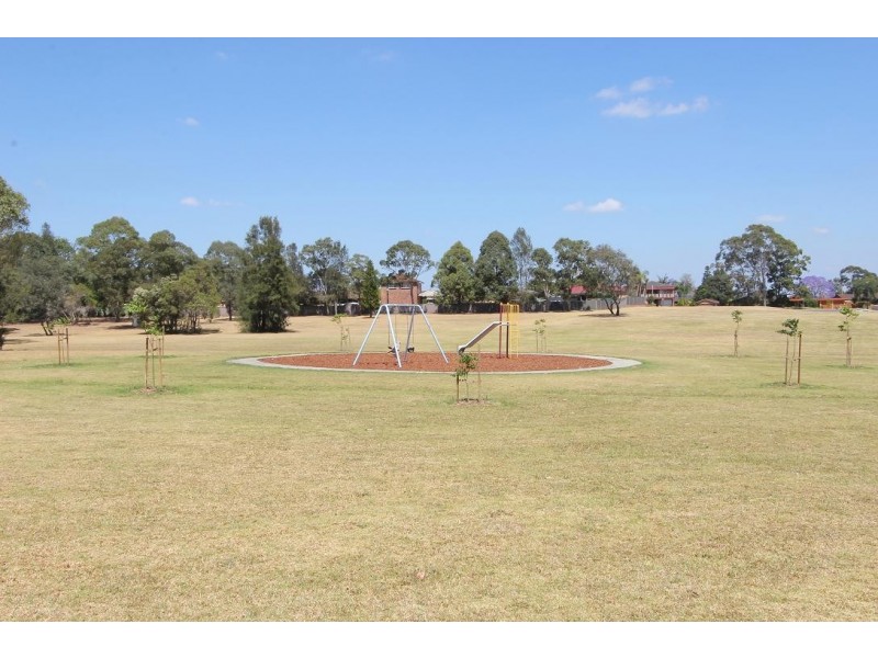 16 Shanke Crescent, Kings Langley NSW 2147