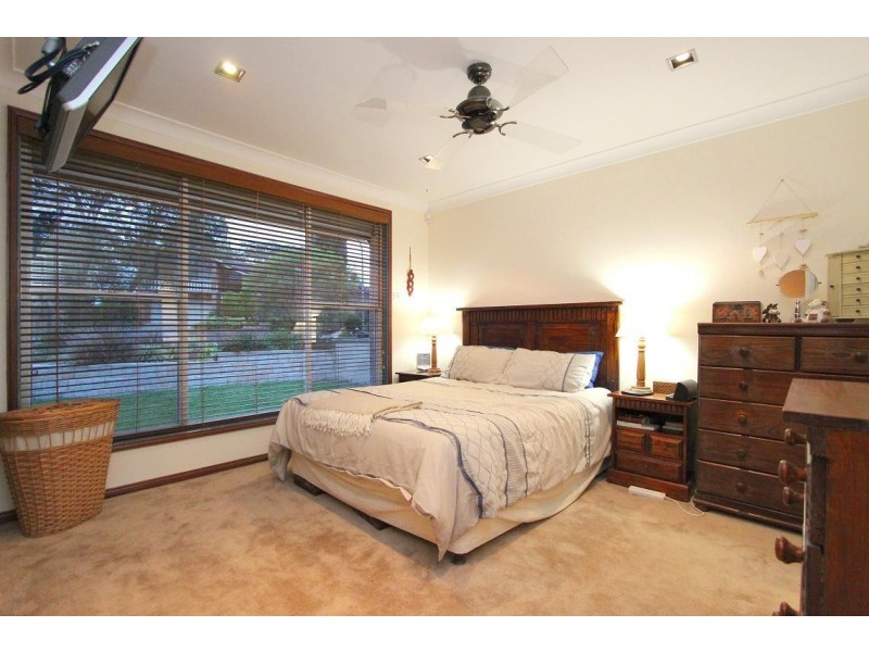 6 Brad Place, Kings Langley NSW 2147