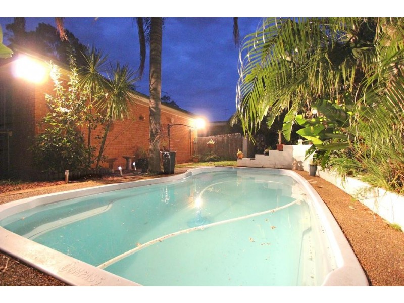 210 Madagascar Drive, Kings Park NSW 2148