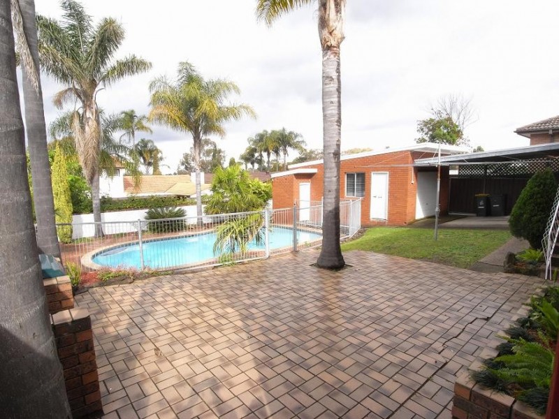 9 Nicholson Crescent, Kings Langley NSW 2147