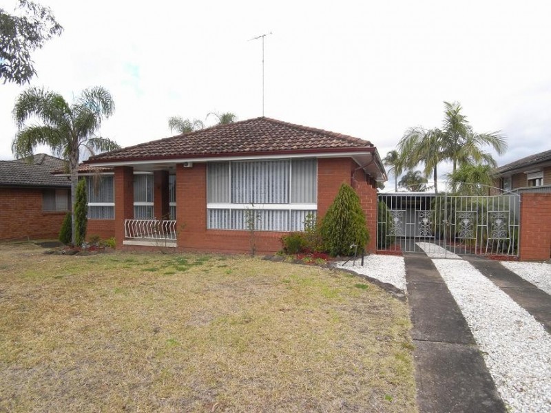 9 Nicholson Crescent, Kings Langley NSW 2147