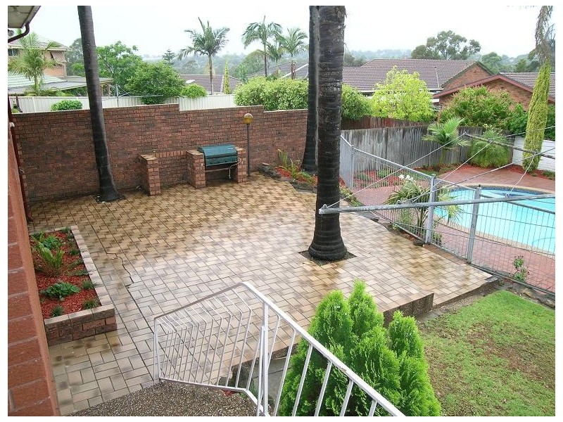 9 Nicholson Crescent, Kings Langley NSW 2147