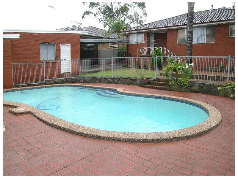 9 Nicholson Crescent, Kings Langley NSW 2147