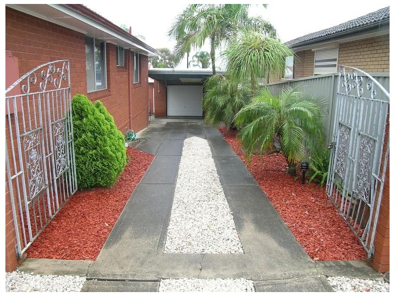 9 Nicholson Crescent, Kings Langley NSW 2147
