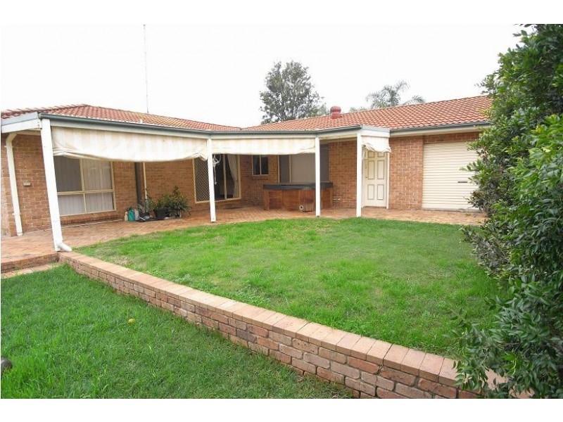 98 Donohue Street, Kings Park NSW 2148