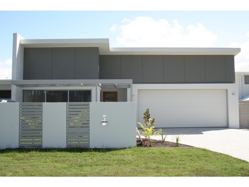 2/31 Mansell Street, Caloundra QLD 4551