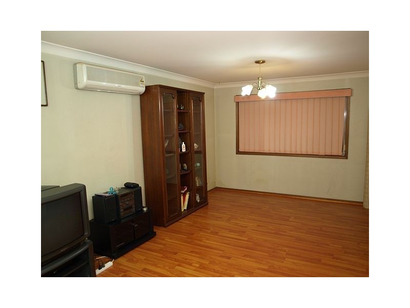 89 Whitby Rd, Kings Langley NSW 2147