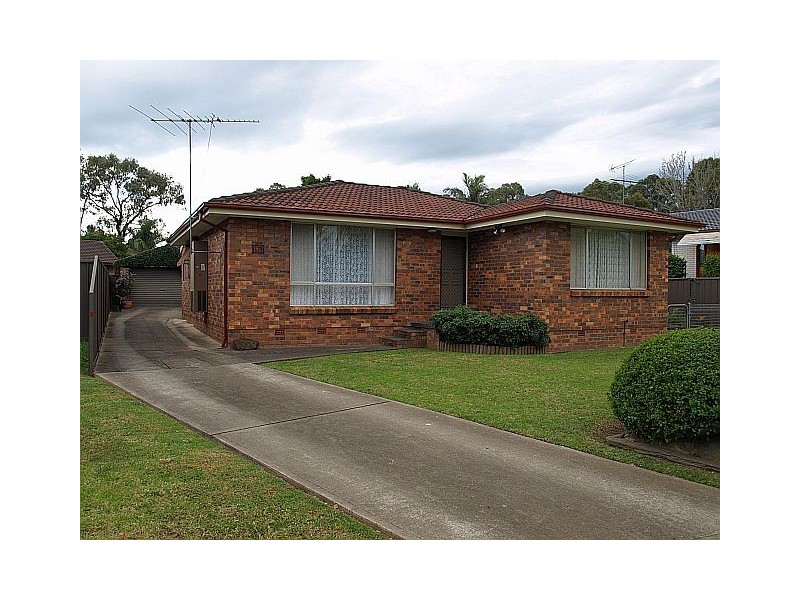 10 Camorta Cl, Kings Park NSW 2148
