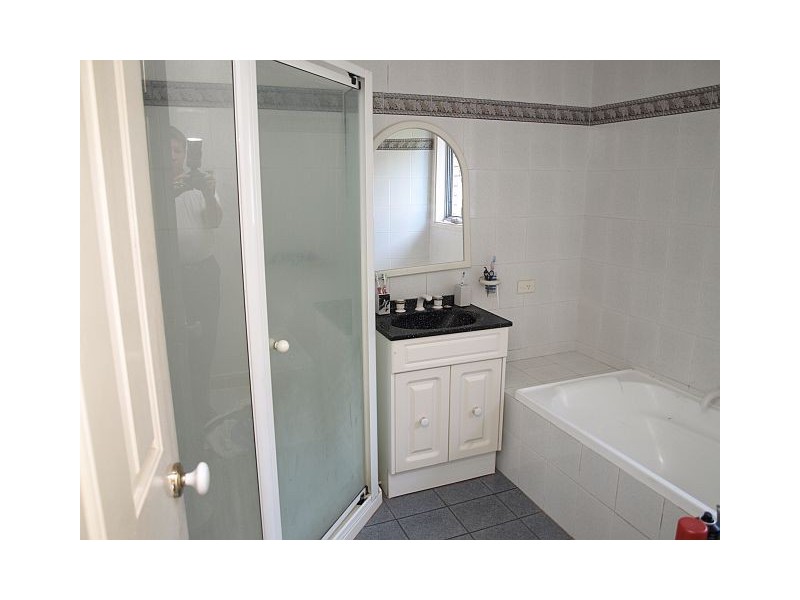7 Hughes St, Kings Langley NSW 2147