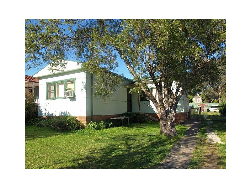 6 Cunningham Cres, Blacktown NSW 2148