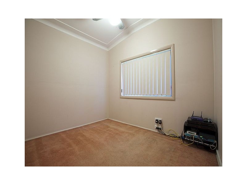 4 Selby Pl, Blacktown NSW 2148