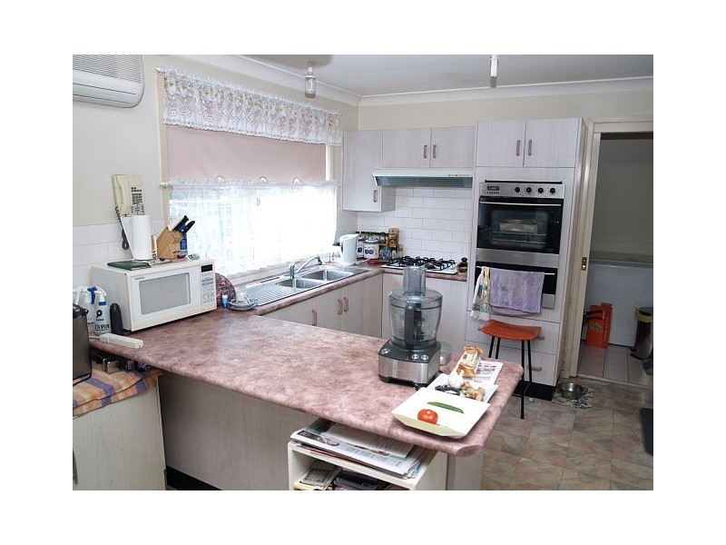 73a Donohue St, Kings Park NSW 2148