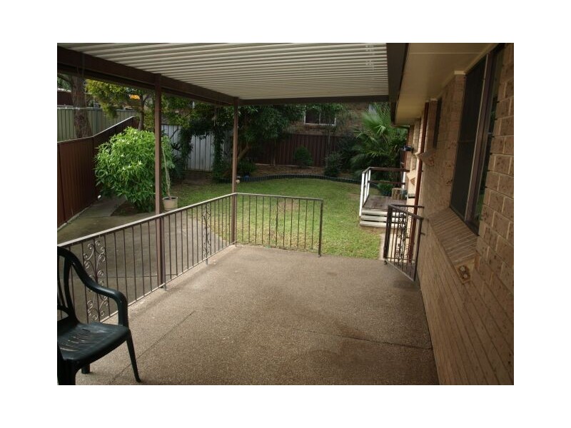 90 Madagascar Dr, Kings Park NSW 2148