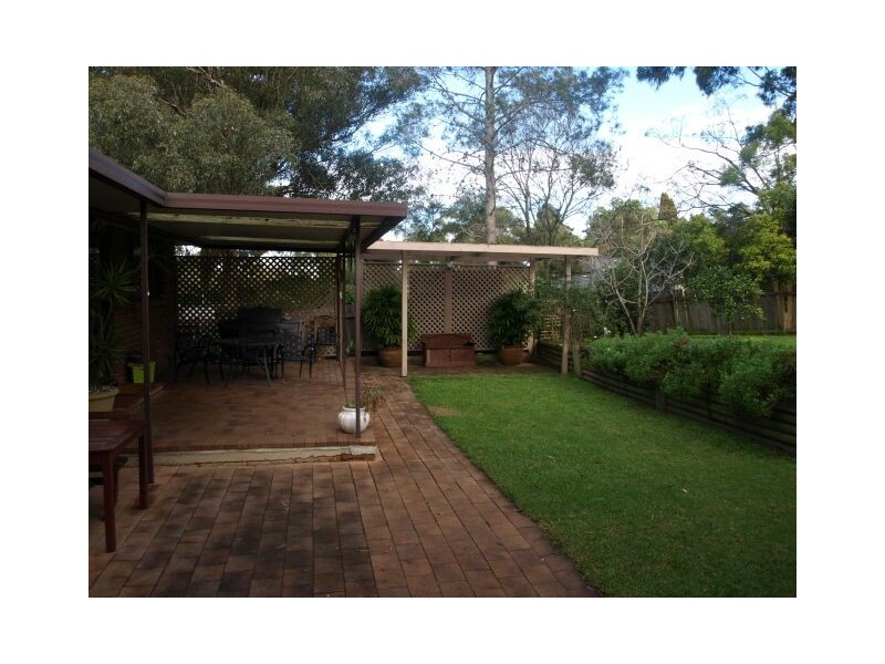 84 Faulkland Crescent, Kings Park NSW 2148