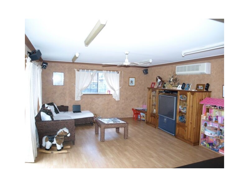 17 Solander Road, Kings Langley NSW 2147