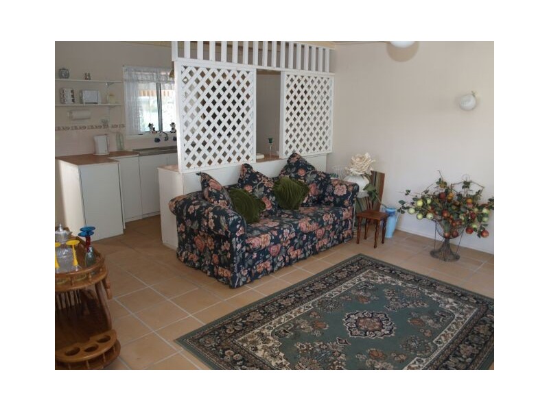 2 Knight Avenue, Kings Langley NSW 2147