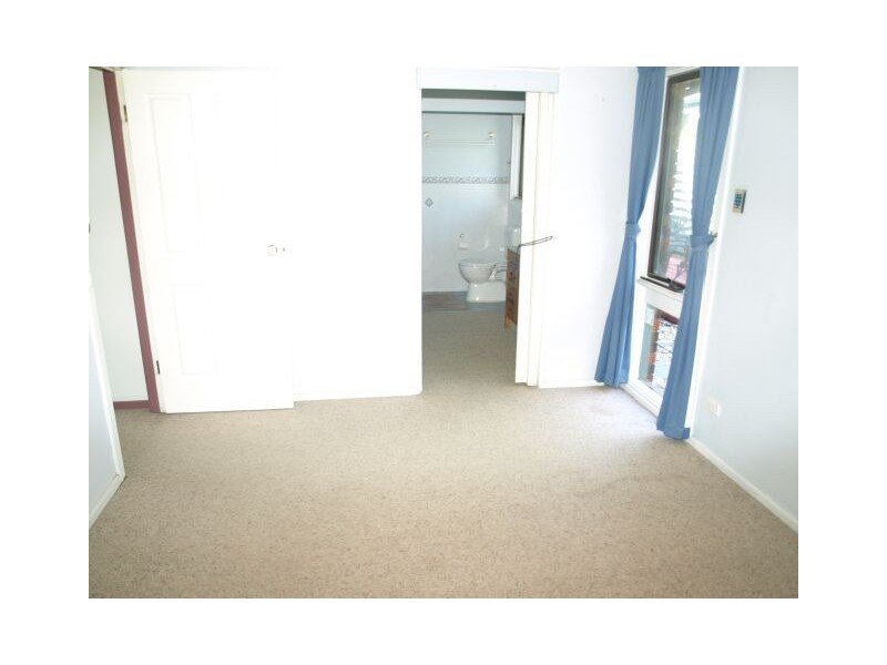 28 Whitby Road, Kings Langley NSW 2147