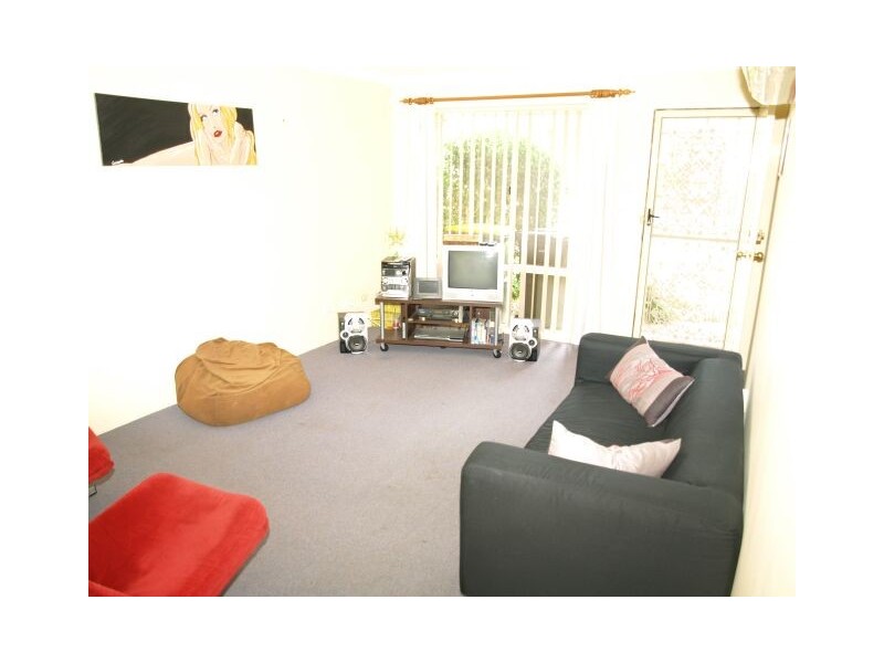 2/81 Lalor Road, Quakers Hill NSW 2763