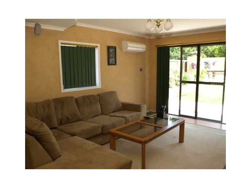 42 Gilbert Cres, Kings Langley NSW 2147