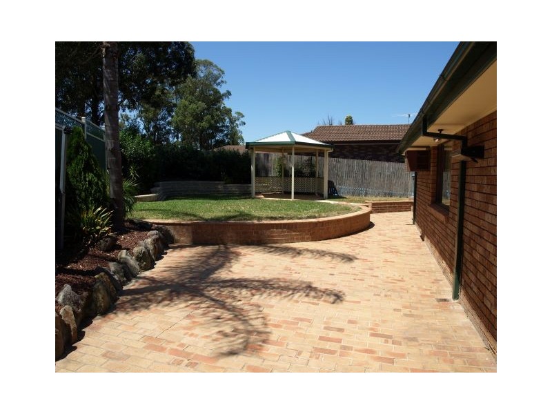 6 Tunley Pl, Kings Langley NSW 2147