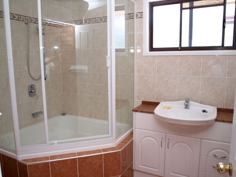 6 Tunley Pl, Kings Langley NSW 2147