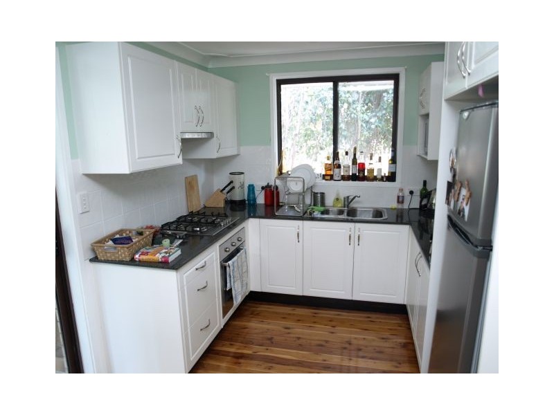 4 Faulkland Cres, Kings Park NSW 2148