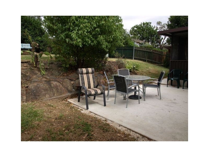 4 Faulkland Cres, Kings Park NSW 2148