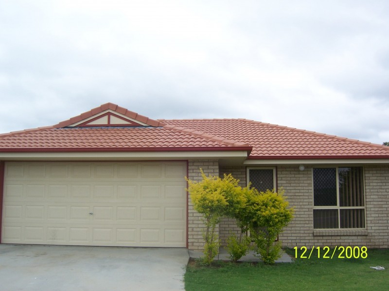 8 Burrawang Street, Redbank Plains QLD 4301