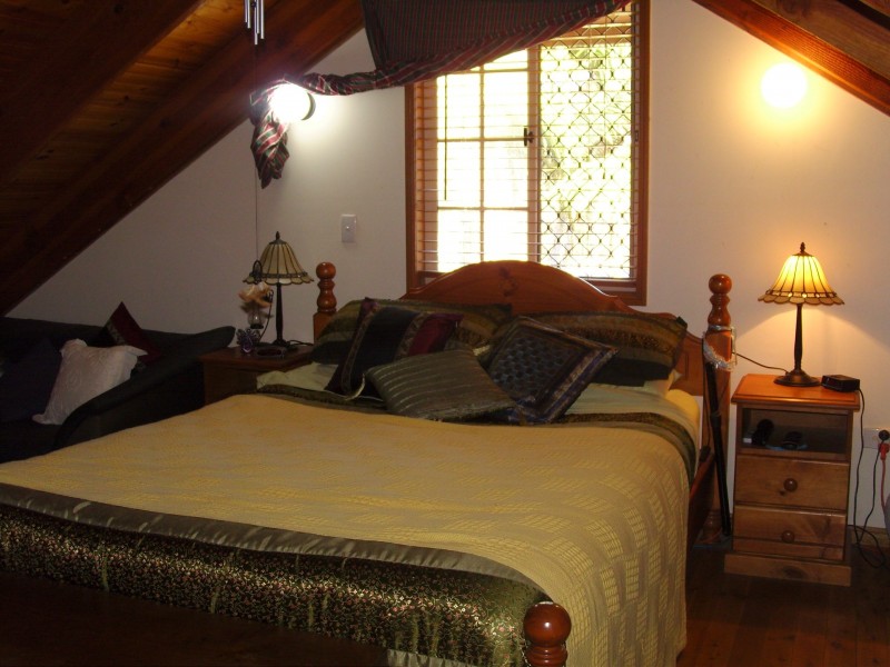 100 Merluna Rd, Park Ridge QLD 4125