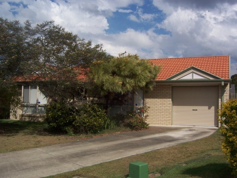 15 Filbert Court, Crestmead QLD 4132