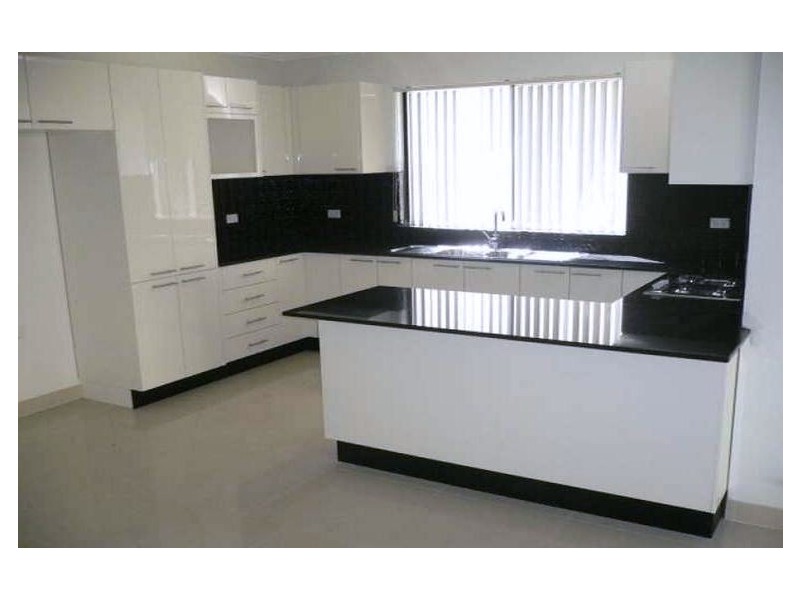 30 Mavis Street, Peakhurst NSW 2210