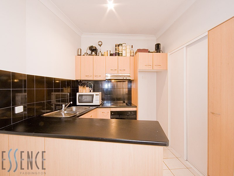 1/105 Hall Street, Alderley QLD 4051